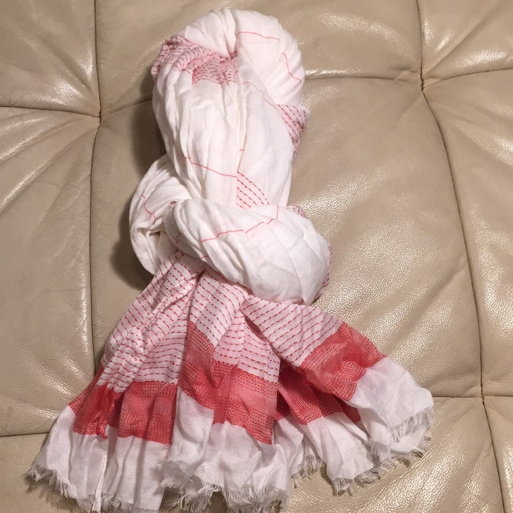 Brand new Ann Taylor scarf